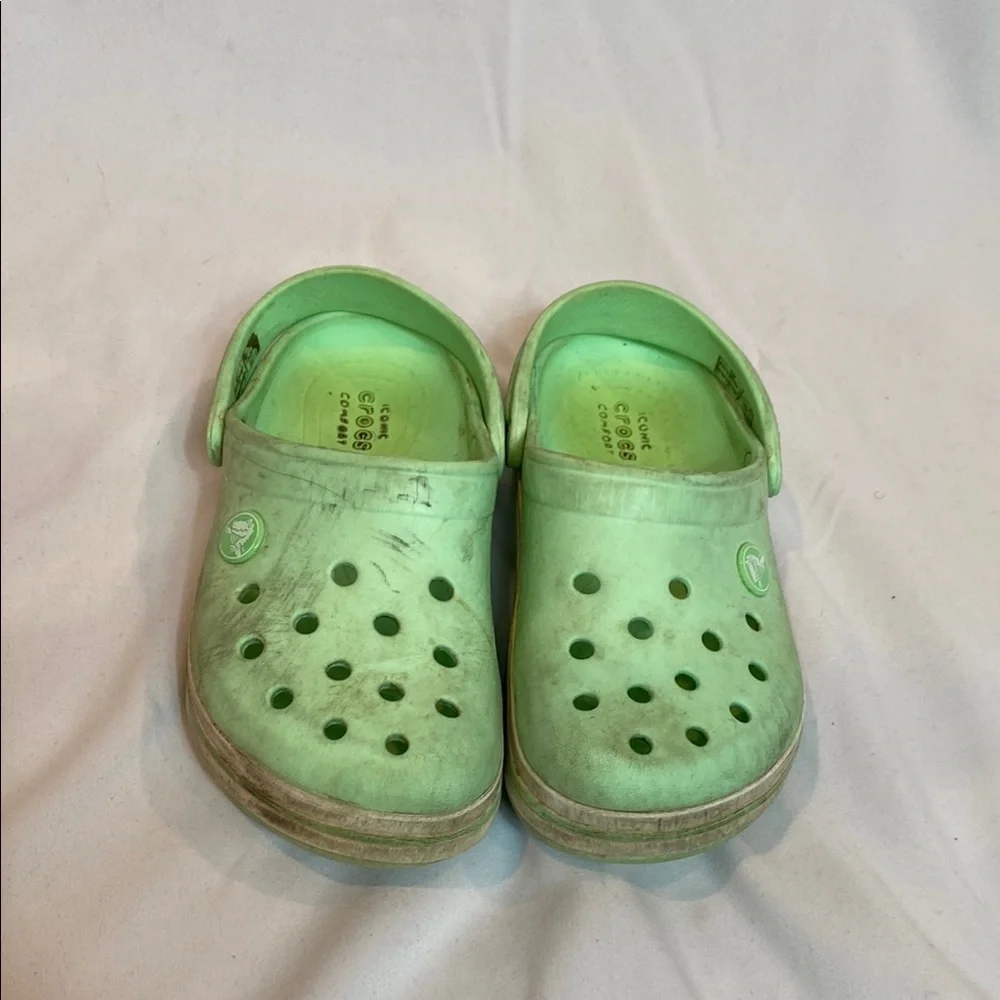 CROCS Kids Light Green Water Shoes